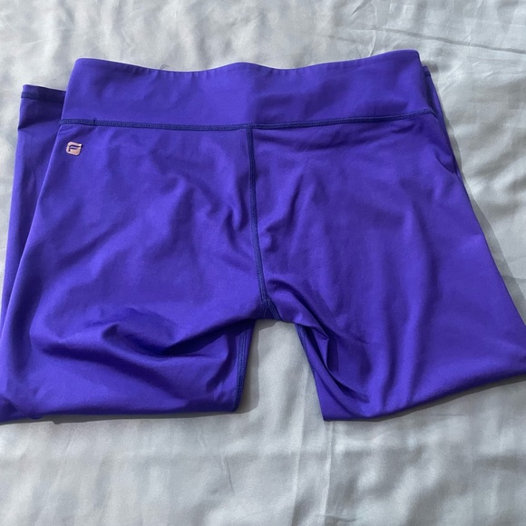 Fabletics Capris - Picture 4 of 4